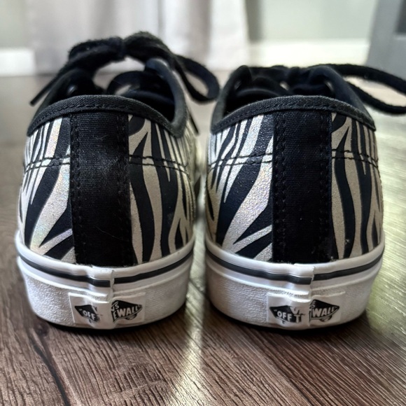Zebra Women’s Vans – Size 9 - Picture 2 of 8